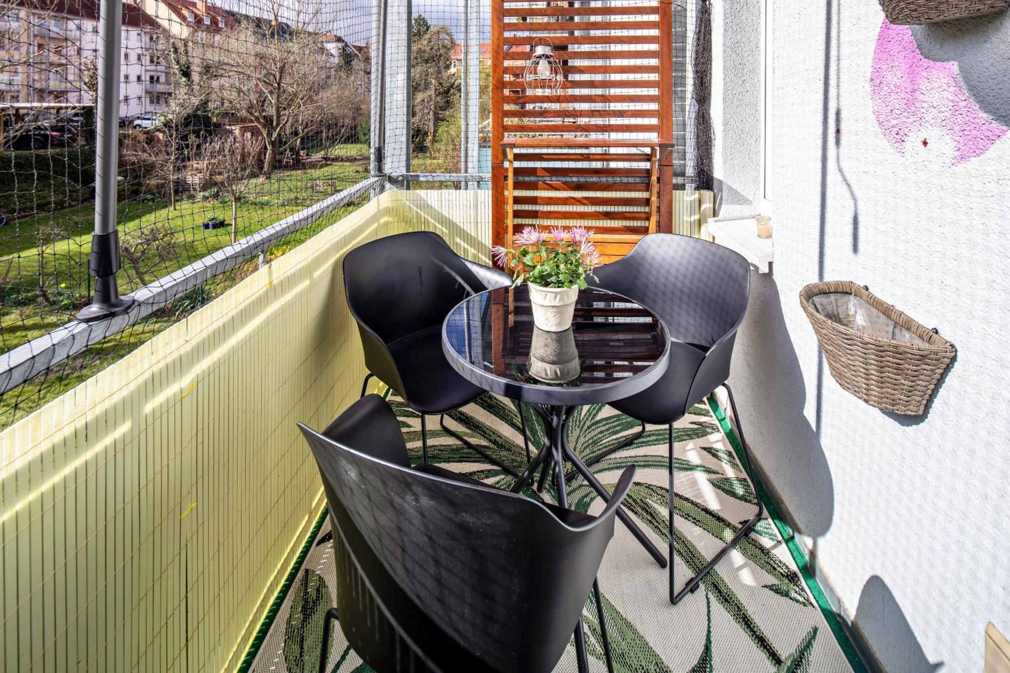 Balkon Apartment Shanti Lu Ерфурт Екстериор снимка
